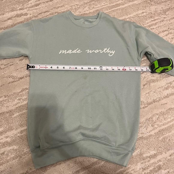 Elevated faith made worthy crewneck - Picture 4 of 4